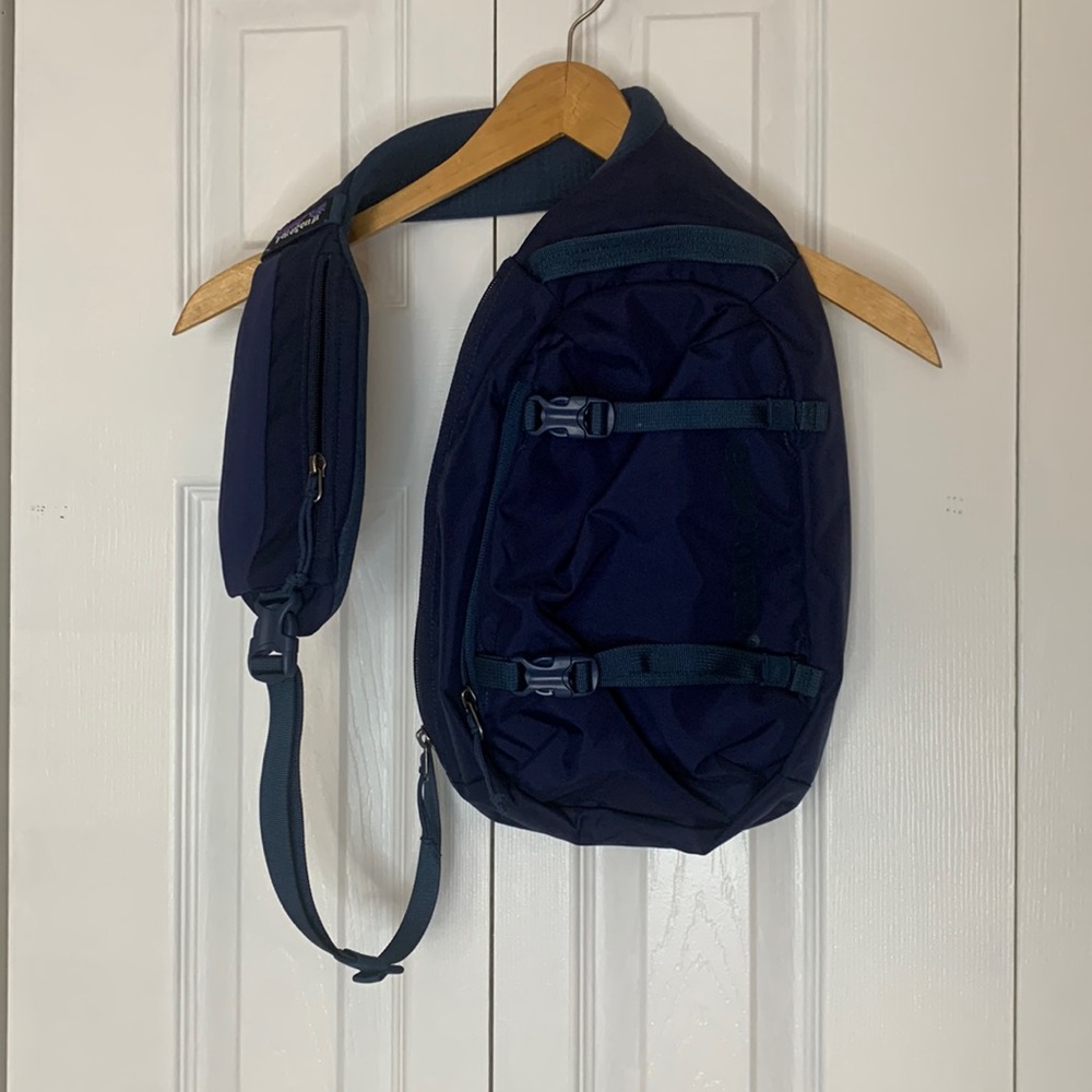 Blue Patagonia Atom Sling 8L